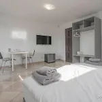 Remus House II Dom Na Wylacznosc Dla 12 Osob, 6 Sypialni, 6 Lazienek, Ogrodzona Dzialka, Ogrod, Grill, Parking 4* Jastrzębia Góra