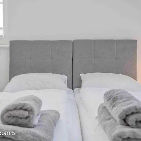 Remus House Ii Dom Nad Morzem Na Wyłączność Dla 12 Osób Pensjonat Jastrzębia Góra
