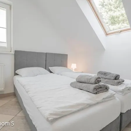 Pensjonat Remus House Ii Dom Nad Morzem Na Wyłączność Dla 12 Osób