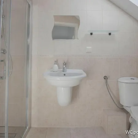 Gasthuis Remus House Ii Dom Na Wylacznosc Dla 12 Osob, 6 Sypialni, 6 Lazienek, Ogrodzona Dzialka, Ogrod, Grill, Parking Jastrzębia Góra