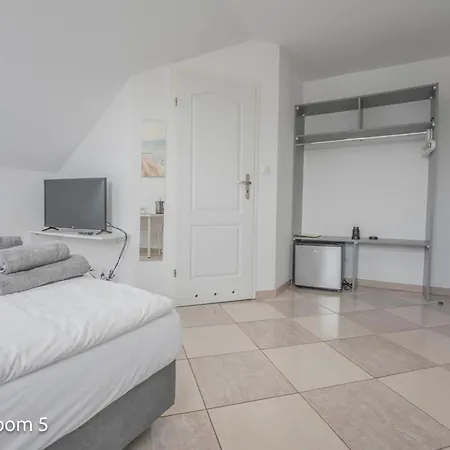 Remus House Ii Dom Nad Morzem Na Wyłączność Dla 12 Osób Jastrzębia Góra