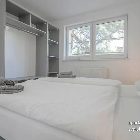 招待所 Remus House Ii Dom Nad Morzem Na Wylacznosc Dla 12 Osob 3*