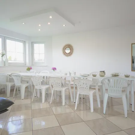 Pensjonat Remus House Ii Dom Nad Morzem Na Wyłączność Dla 12 Osób 4*