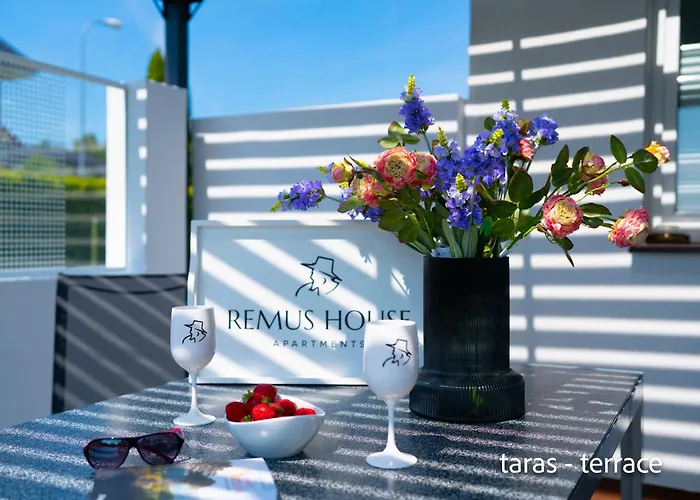 Remus House Ii Dom Nad Morzem Na Wylacznosc Dla 12 Osob Πανσιόν 3*