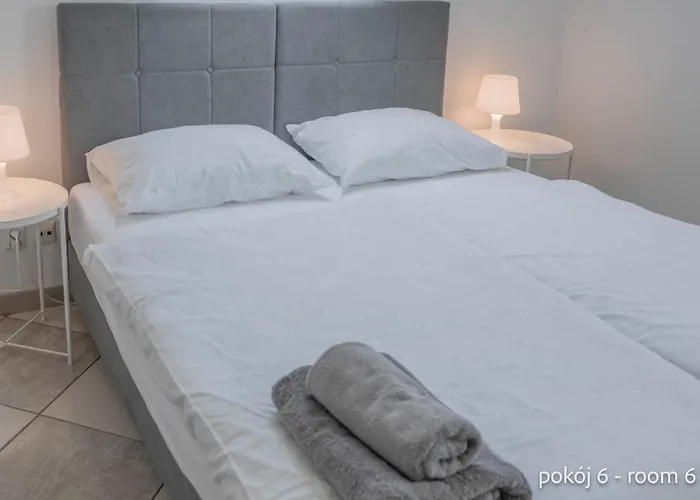 Πανσιόν Remus House Ii Dom Nad Morzem Na Wylacznosc Dla 12 Osob 3*