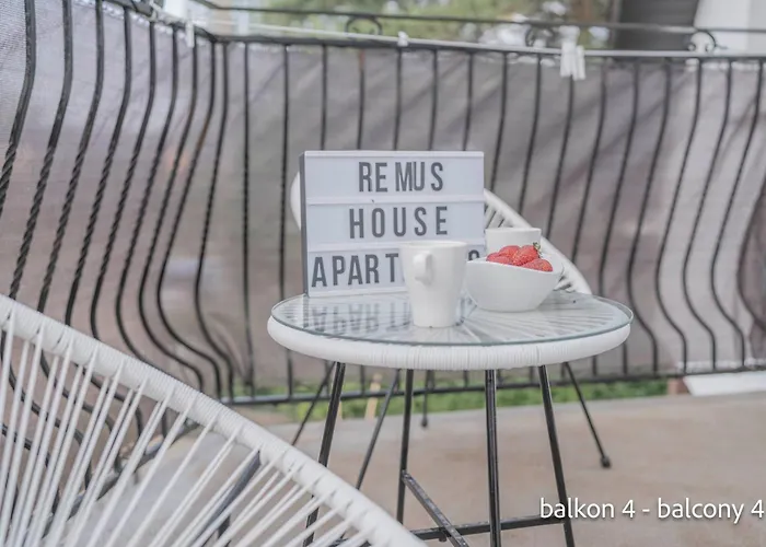 Remus House Ii Dom Nad Morzem Na Wylacznosc Dla 12 Osob Jastrzębia Góra