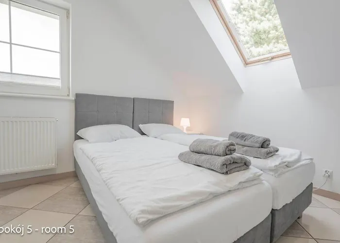 Πανσιόν Remus House Ii Dom Nad Morzem Na Wylacznosc Dla 12 Osob