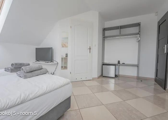 Remus House Ii Dom Nad Morzem Na Wylacznosc Dla 12 Osob Jastrzębia Góra