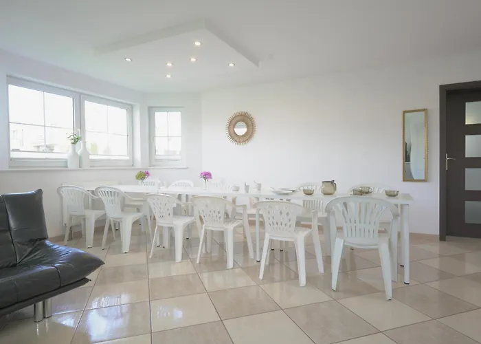 Πανσιόν Remus House Ii Dom Nad Morzem Na Wylacznosc Dla 12 Osob 3*